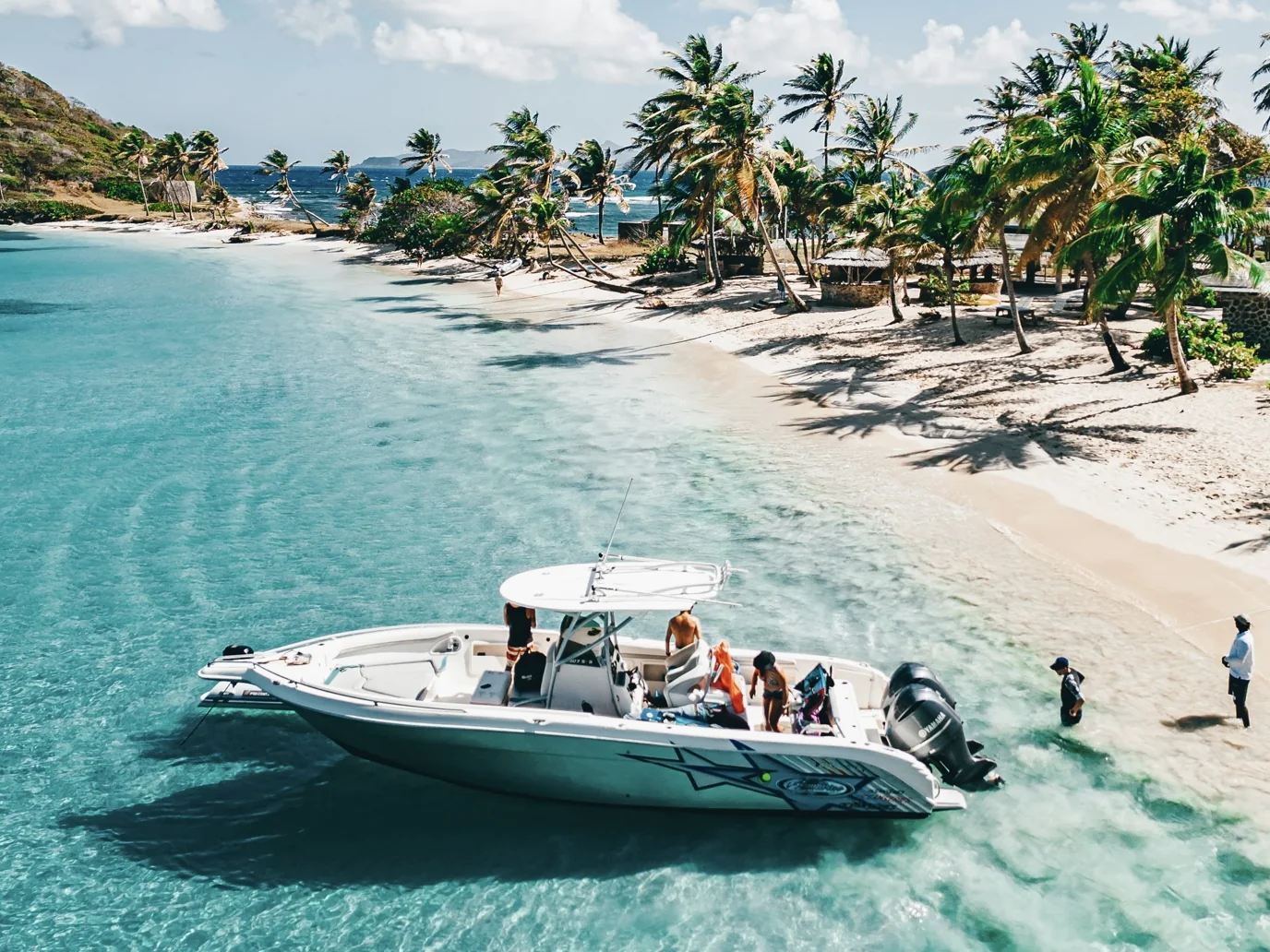 Private boat on Mayreau beach during a Union Island excursion